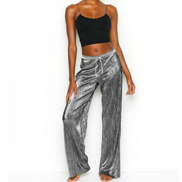 Victoria’s Secret / Silver / Metallic /  Pleated / Plisse / Wide-Leg Pants / M - Picture 1 of 13